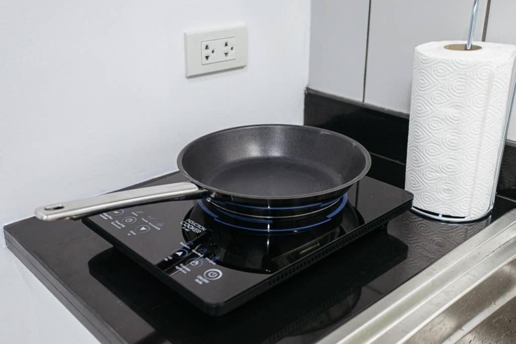 P2 Silom Large 2Beds Full Kitchen Wifi 4-6Pax Apartment Bangkok Bagian luar foto