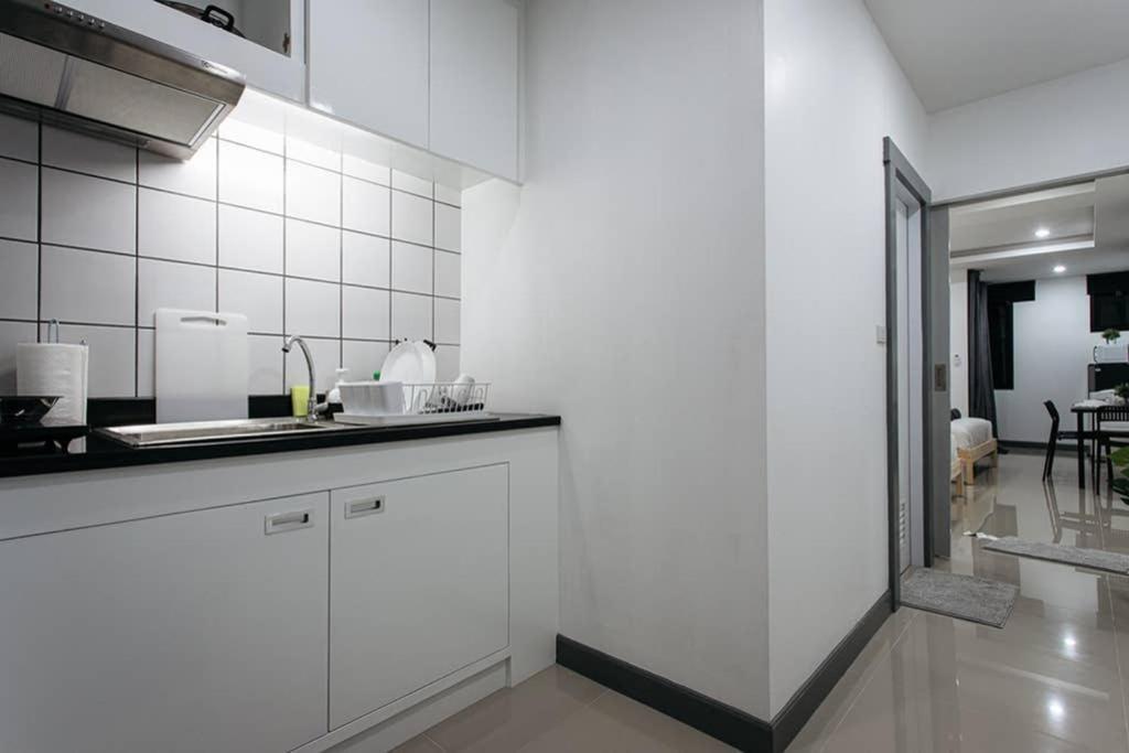 P2 Silom Large 2Beds Full Kitchen Wifi 4-6Pax Apartment Bangkok Bagian luar foto