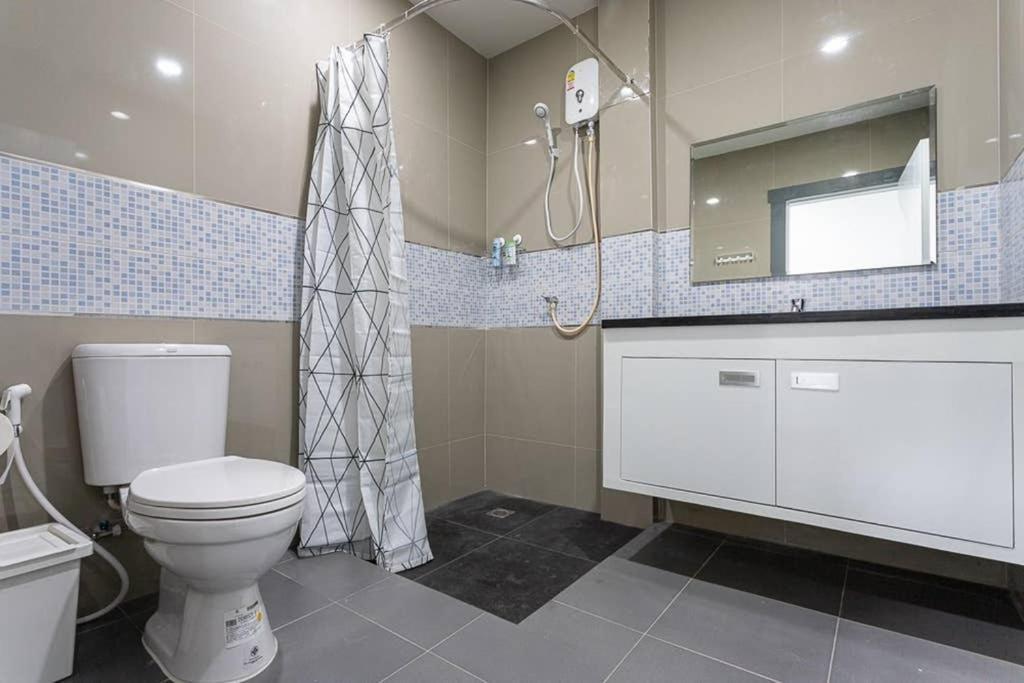 P2 Silom Large 2Beds Full Kitchen Wifi 4-6Pax Apartment Bangkok Bagian luar foto